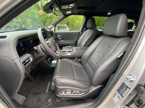 Certified 2026 Hyundai Palisade Calligraphy FWD image 24