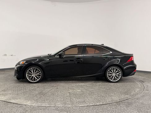 Used 2015 Lexus IS 250 RWD image 2