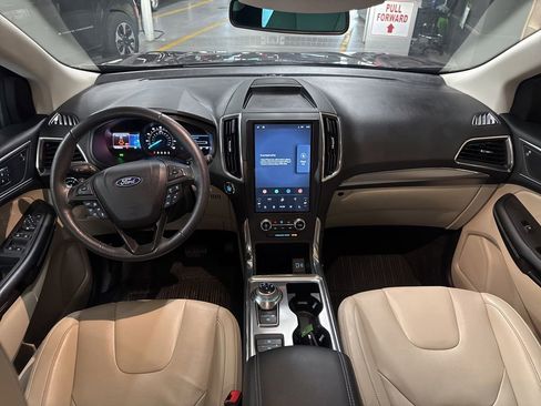 Used 2022 Ford Edge Titanium w/ Equipment Group 301A AWD/4WD image 14