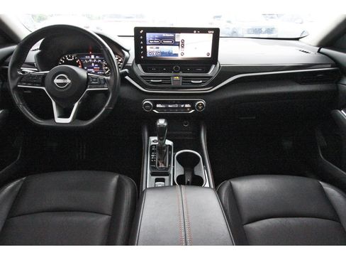 Certified 2023 Nissan Altima 2.0 SR FWD image 12