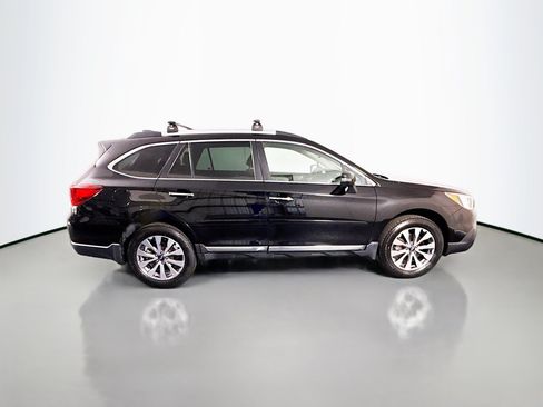 Used 2017 Subaru Outback 3.6R Touring w/ Popular Package #5A AWD/4WD image 11
