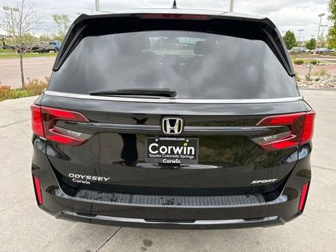 Used 2025 Honda Odyssey Sport-L image 7