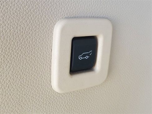 Used 2016 Ford Expedition EL Limited w/ Equipment Group 301A image 39