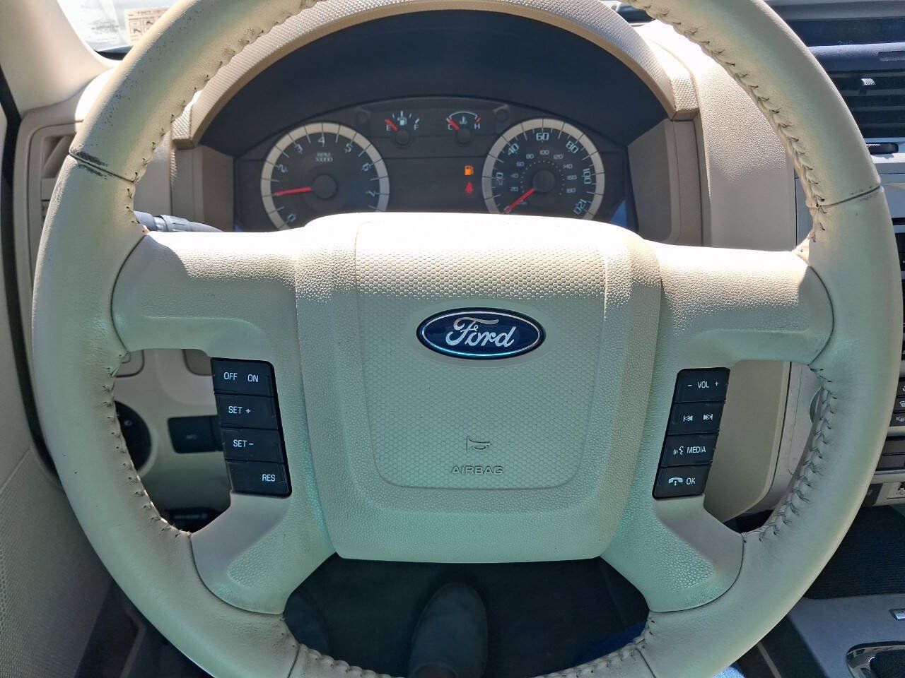 Used 2012 Ford Escape XLT AWD/4WD image 26