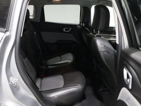 Certified 2022 Jeep Compass Latitude AWD/4WD image 20