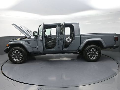 New 2026 Jeep Gladiator Sport AWD/4WD image 33