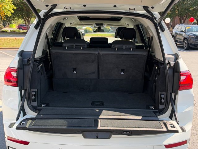 Used 2020 BMW X7 xDrive40i w/ Premium Package AWD/4WD image 5