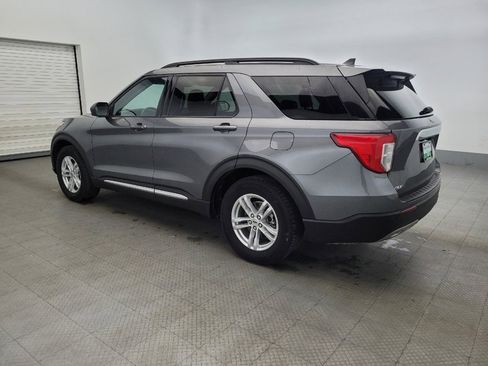 Used 2024 Ford Explorer XLT w/ Equipment Group 202A image 3