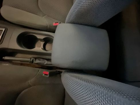 Used 2017 Nissan Frontier SV image 19