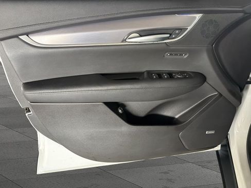 Used 2019 Cadillac XT5 Premium Luxury AWD/4WD image 8