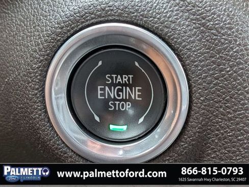 Used 2020 GMC Sierra 1500 SLT w/ SLT Premium Plus Package RWD image 29