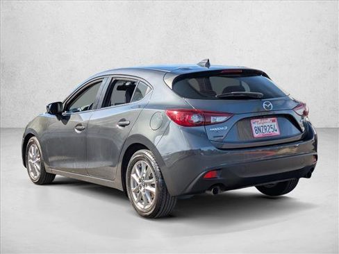 Used 2016 MAZDA MAZDA3 i Grand Touring image 8