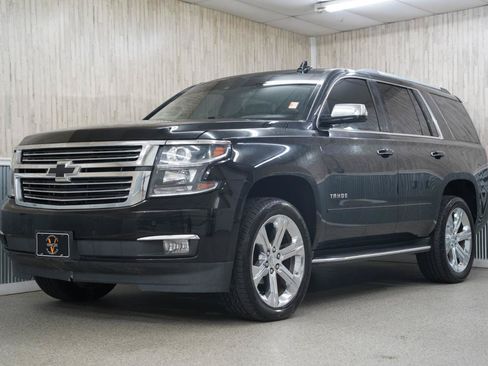 Used 2017 Chevrolet Tahoe Premier AWD/4WD image 4