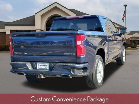 Used 2020 Chevrolet Silverado 1500 Custom w/ Custom Value Package AWD/4WD image 3