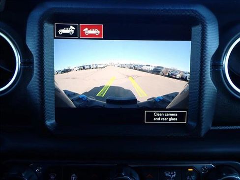 Used 2021 Jeep Wrangler Unlimited Rubicon 4xe w/ Steel Bumper Group image 17