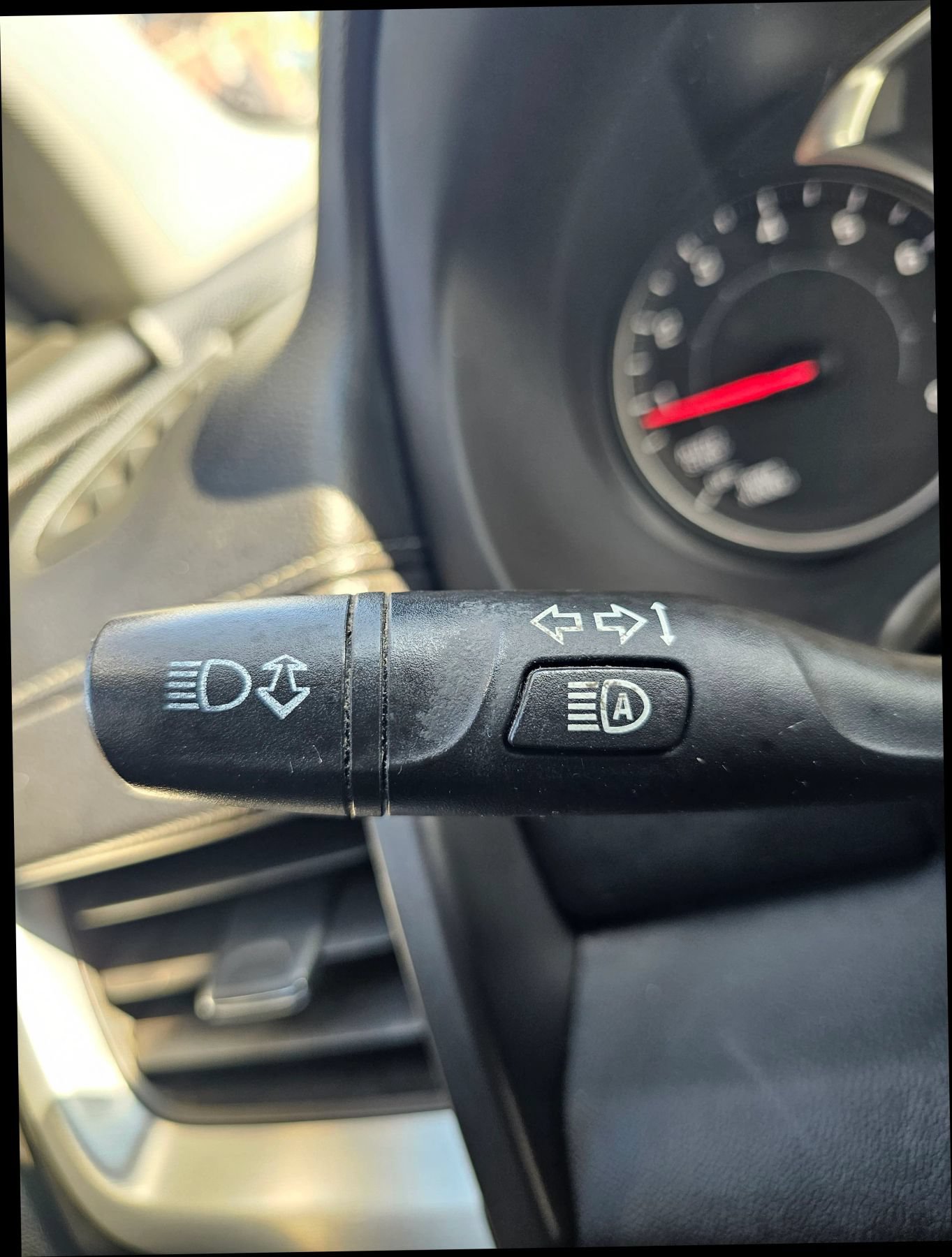 Used 2022 GMC Terrain SLT FWD image 18