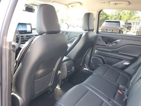 Used 2024 Lincoln Corsair AWD w/ Equipment Group 101A image 24