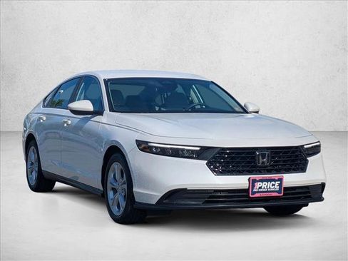 Used 2024 Honda Accord LX image 3