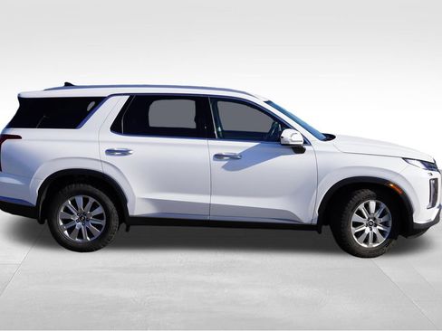 Used 2023 Hyundai Palisade SEL AWD/4WD image 2