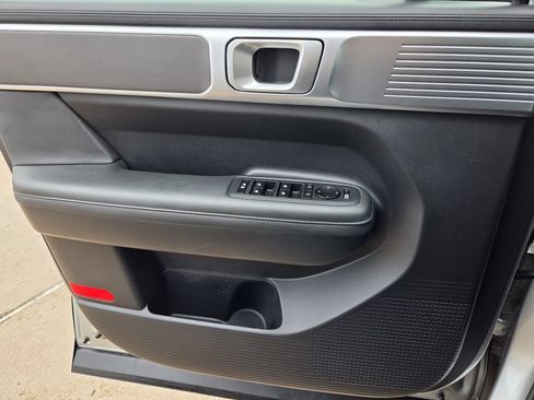Used 2025 Hyundai Santa Fe SEL FWD image 25