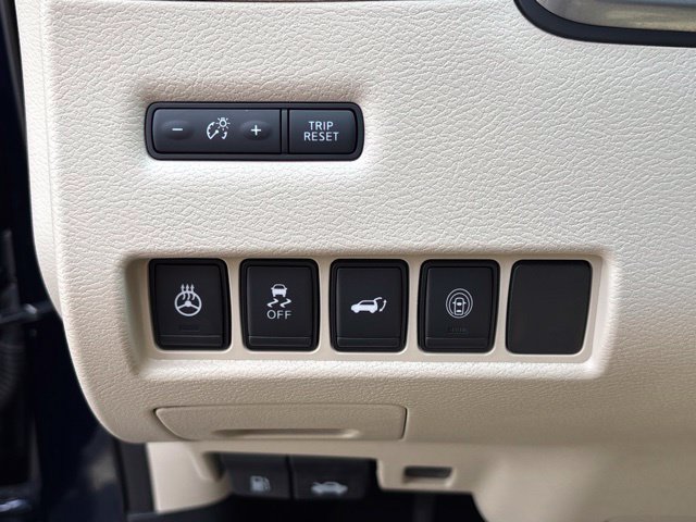 Used 2024 Nissan Murano Platinum w/ Cargo Package AWD/4WD image 16
