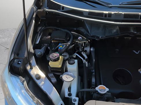 Used 2011 Nissan Quest S image 39