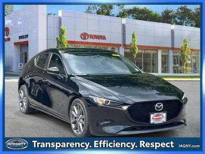 Used 2019 MAZDA MAZDA3 Hatchback w/ Preferred Package