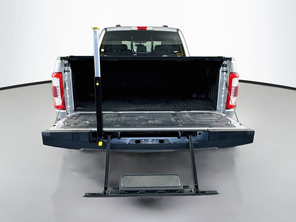 Used 2022 Ford F150 Lariat w/ Equipment Group 502A High AWD/4WD image 29