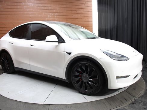Used 2020 Tesla Model Y Performance image 49
