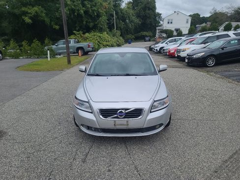 Used 2011 Volvo S40 T5 image 2