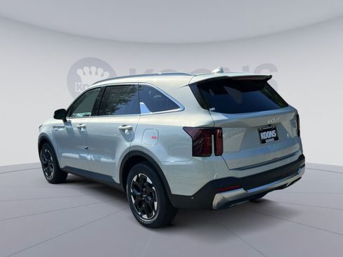 New 2026 Kia Sorento S FWD image 4