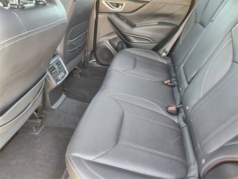 Used 2019 Subaru Forester Limited image 32