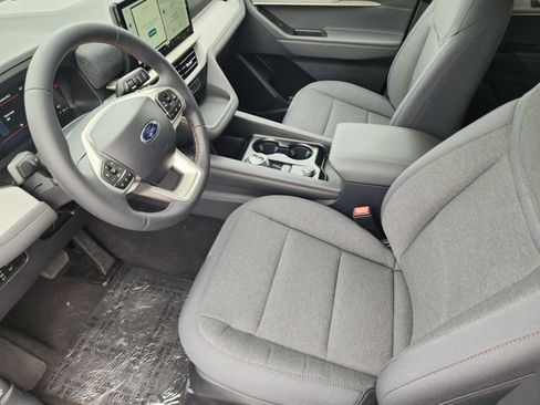 New 2026 Ford Explorer Active RWD image 13