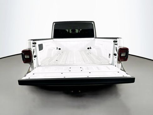 Used 2026 Jeep Gladiator Rubicon w/ Steel Power Dome Hood Package AWD/4WD image 33