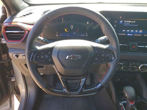 Used 2025 Chevrolet TrailBlazer RS w/ Convenience Package FWD image 21