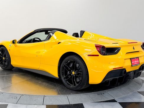 Used 2017 Ferrari 488 Spider RWD image 7