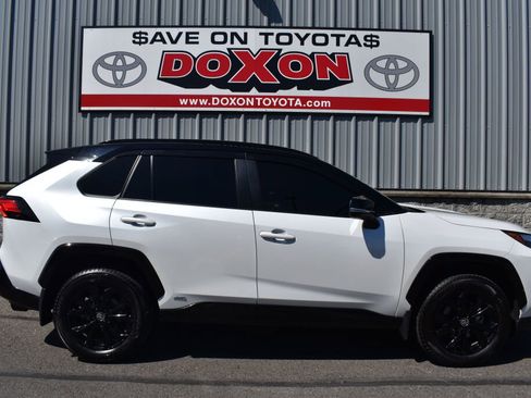 Used 2024 Toyota RAV4 XSE w/ Advanced Technology Package AWD/4WD image 8