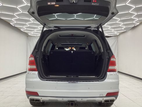 Used 2011 Mercedes-Benz GL 550 4MATIC image 48