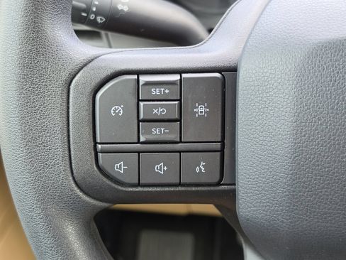 Used 2022 Ford F150 XLT RWD image 19