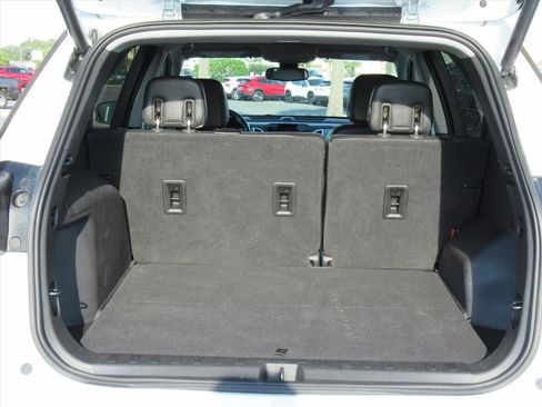 Used 2020 Chevrolet Equinox Premier image 29