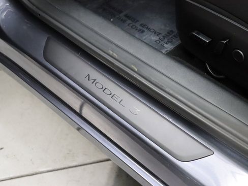 Used 2023 Tesla Model 3 Standard Range RWD image 32