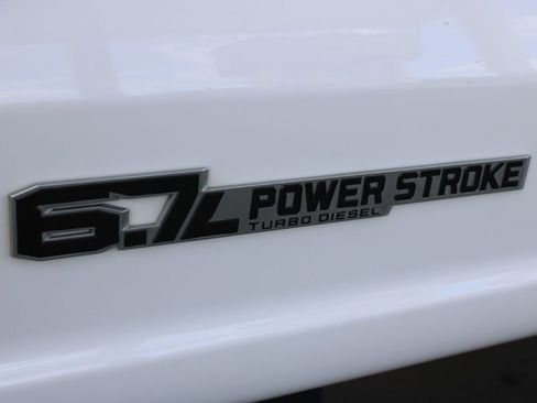 Used 2023 Ford F550 4x4 Regular Cab Super Duty image 17