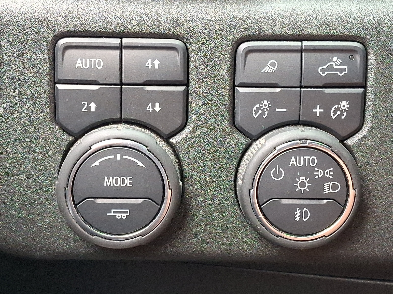 Certified 2025 Chevrolet Silverado 2500 High Country w/ High Country Premium Package AWD/4WD image 24