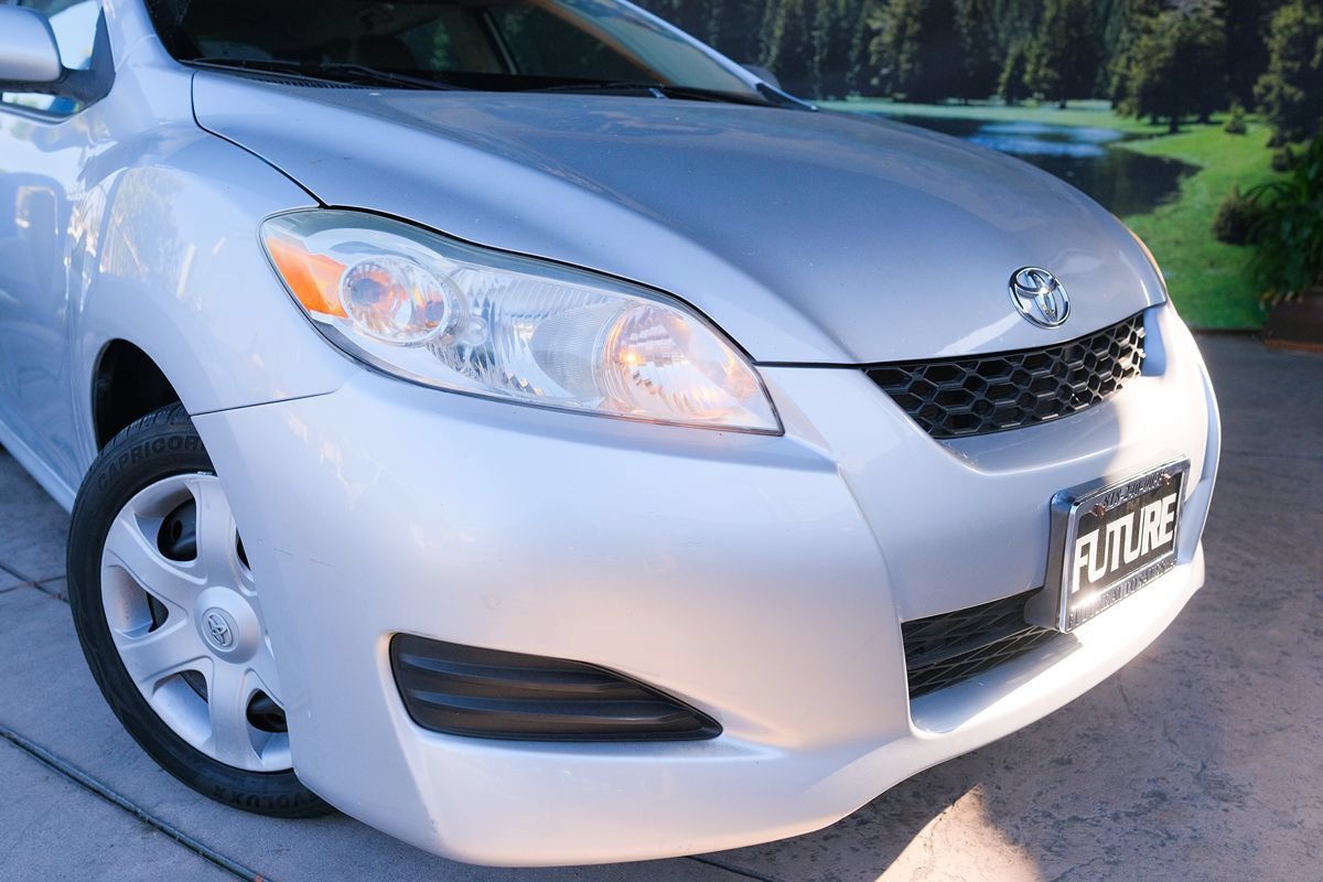 Used 2009 Toyota Matrix FWD image 7