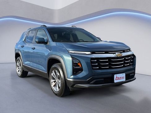 Used 2025 Chevrolet Equinox LT w/ Convenience Package II image 7