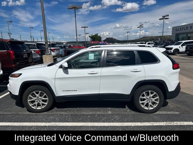 Used 2015 Jeep Cherokee Latitude w/ Cold Weather Group AWD/4WD image 9