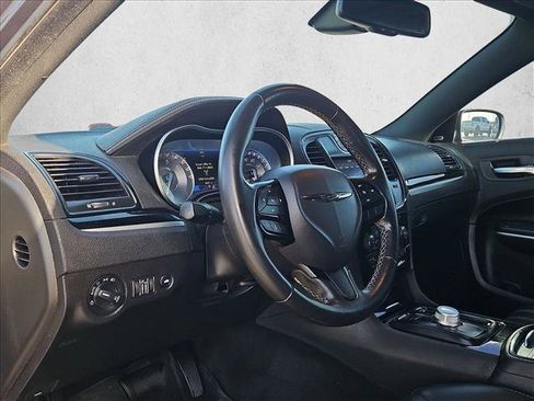 Used 2021 Chrysler 300 S w/ S Model Appearance Package RWD image 10