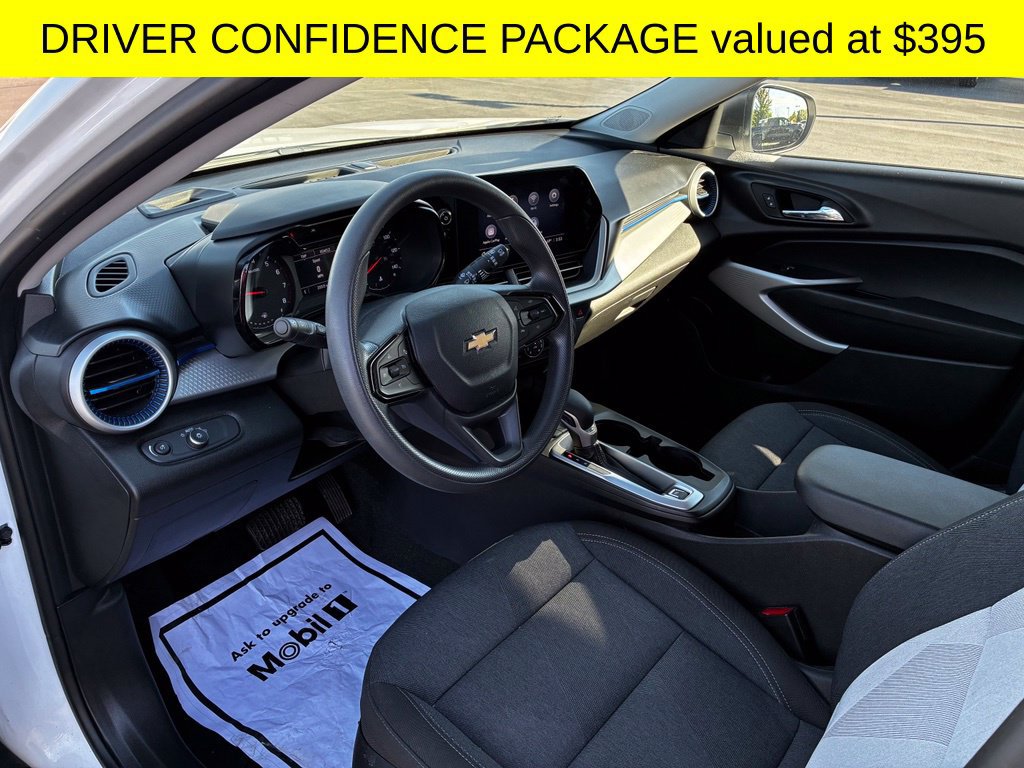 Used 2024 Chevrolet Trax LS w/ Driver Confidence Package FWD image 3