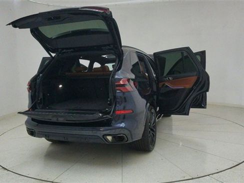 Used 2024 BMW X5 xDrive40i w/ M Sport Package image 75