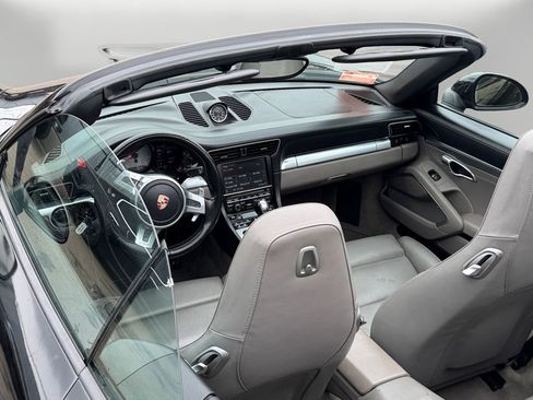 Used 2013 Porsche 911 Carrera S image 28